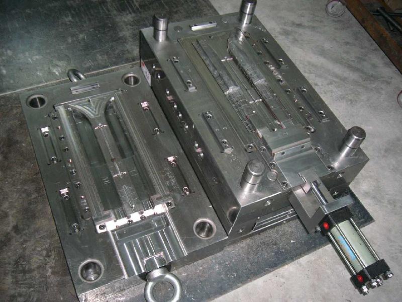 走進(jìn)旭錦，塑膠模具廠家